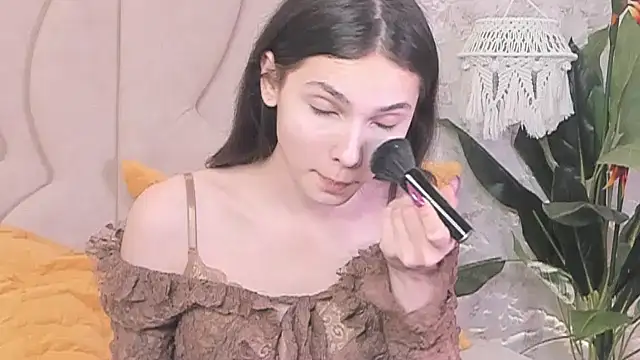 GIGI DAV online show from March 15, 2025, 10:35 am