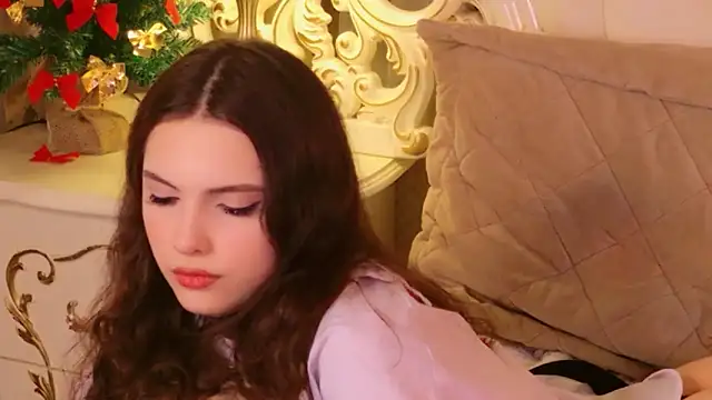 GIGI DAV online show from December 21, 2025, 9:27 am