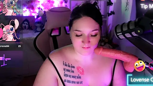 Jinyxx3 online show from June 23, 2026, 8:18 pm