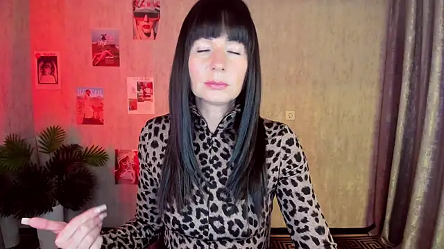 Snapshot of MonicaCheerful chatting on October 5, 2025, 12:36 pm MonicaCheerful online show from October 5, 2025, 12:36 pm