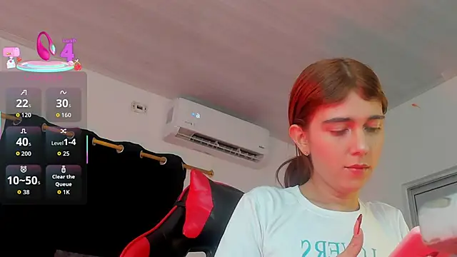 Nicol TransGirl online show from February 23, 2026, 4:54 am