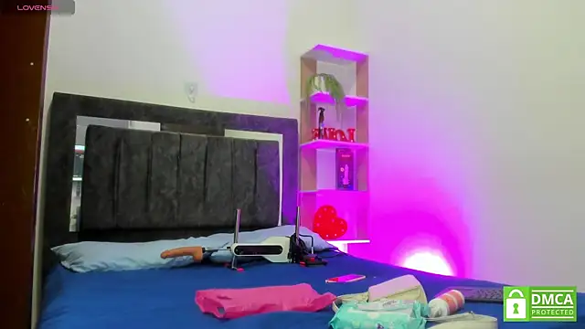 Nicol TransGirl online show from April 29, 2026, 5:22 am