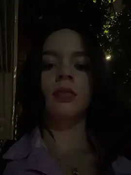 JullieBoo online show from February 27, 2025, 5:02 am