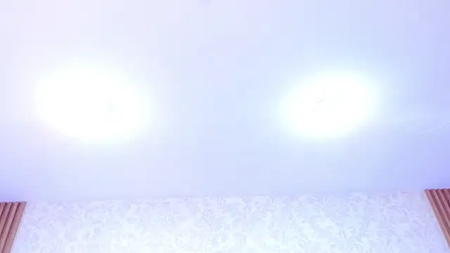 Snapshot of ElhaThomson chatting on November 7, 2025, 8:09 pm ElhaThomson online show from November 7, 2025, 8:09 pm