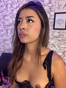 Snapshot of Miss_karol chatting on March 13, 2026, 11:11 pm Miss karol online show from March 13, 2026, 11:11 pm