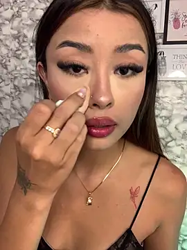 Snapshot of Miss_karol chatting on March 20, 2026, 6:35 pm Miss karol online show from March 20, 2026, 6:35 pm