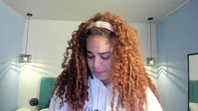 ninna curly online show from May 7, 2026, 3:34 am