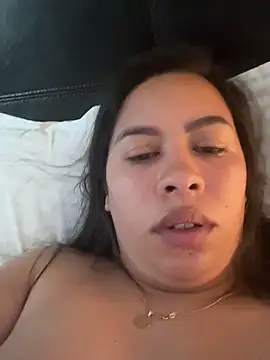 vanesavane395 online show from March 15, 2025, 10:03 am