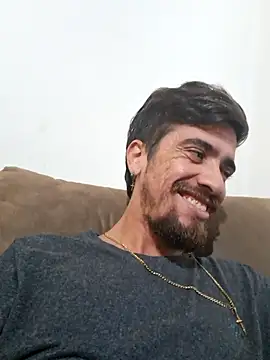 thallespessoa online show from October 13, 2025, 11:27 pm