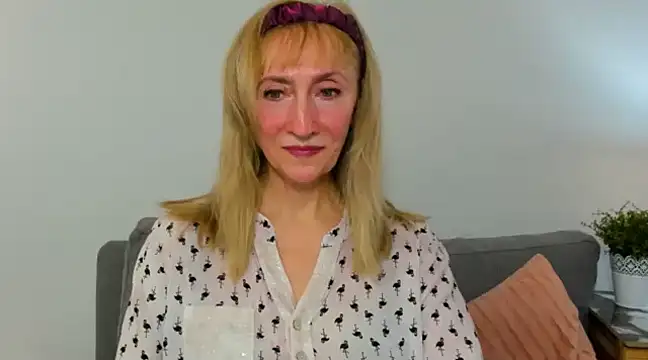 MargaretMilf69 online show from March 2, 2025, 2:21 pm