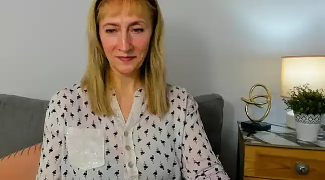 MargaretMilf69 online show from March 4, 2025, 7:22 pm