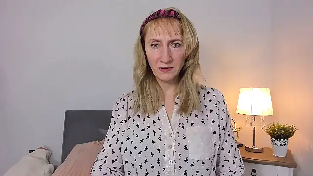 MargaretMilf69 online show from March 6, 2025, 4:28 pm