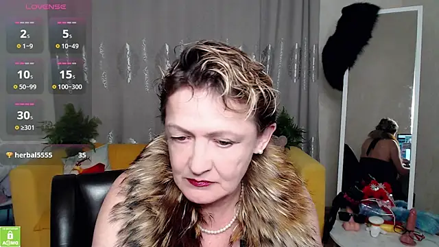 SexyGrandma  online show from February 22, 2026, 5:44 pm