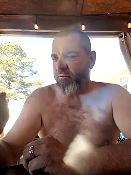 Snapshot of thickdaddy2982 chatting on February 4, 2025, 6:49 pm thickdaddy2982 online show from February 4, 2025, 6:49 pm