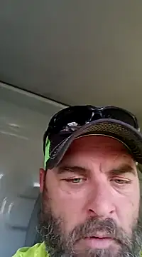 Snapshot of thickdaddy2982 chatting on March 12, 2025, 6:44 pm thickdaddy2982 online show from March 12, 2025, 6:44 pm