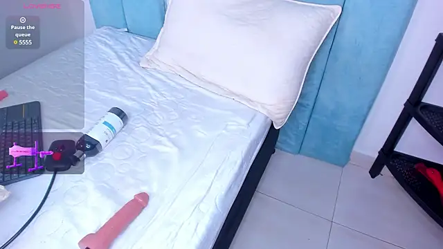 Snapshot of AlexxaSmall chatting on March 5, 2025, 3:07 pm AlexxaSmall online show from March 5, 2025, 3:07 pm