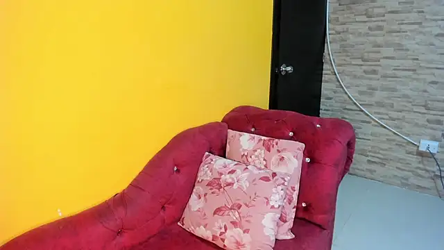 Snapshot of AlexxaSmall chatting on September 12, 2025, 2:22 am AlexxaSmall online show from September 12, 2025, 2:22 am