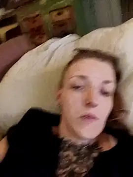 Astrid-Gilbert online show from February 19, 2025, 8:31 pm