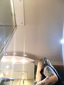 Astrid-Gilbert online show from March 19, 2025, 8:12 am