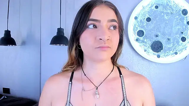 Snapshot of Shanntal_ chatting on September 19, 2025, 7:58 pm Shanntal online show from September 19, 2025, 7:58 pm