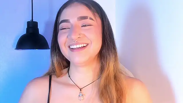 Snapshot of Shanntal_ chatting on November 1, 2025, 8:00 pm Shanntal online show from November 1, 2025, 8:00 pm