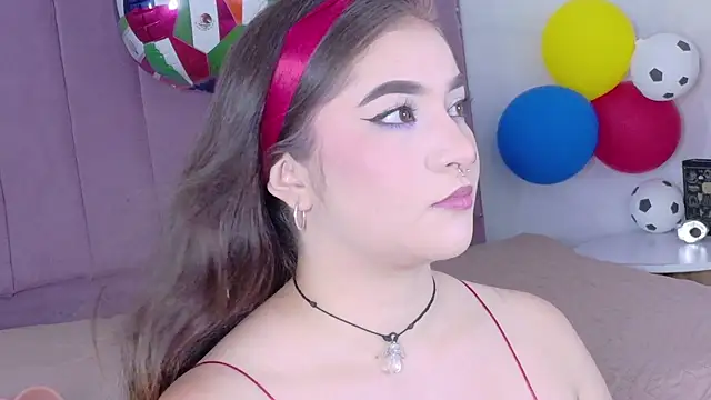 Shanntal  online show from June 24, 2026, 7:35 pm