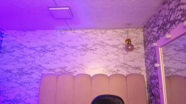 Snapshot of Hela_v chatting on March 14, 2026, 12:10 pm Hela v online show from March 14, 2026, 12:10 pm