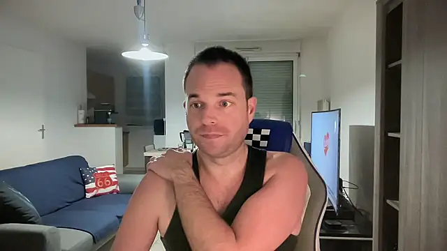 Funnyjul31 online show from January 25, 2025, 6:35 pm