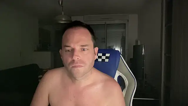 Funnyjul31 online show from January 30, 2025, 9:04 pm