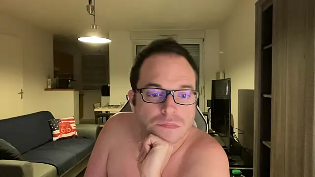 Funnyjul31 online show from February 22, 2025, 9:15 pm