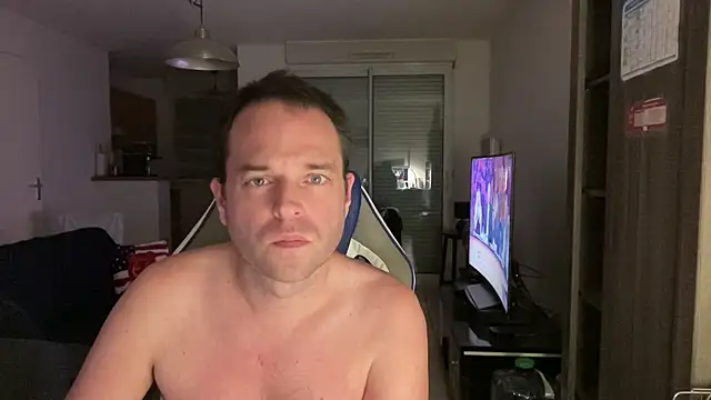 Funnyjul31 online show from March 3, 2025, 6:33 pm