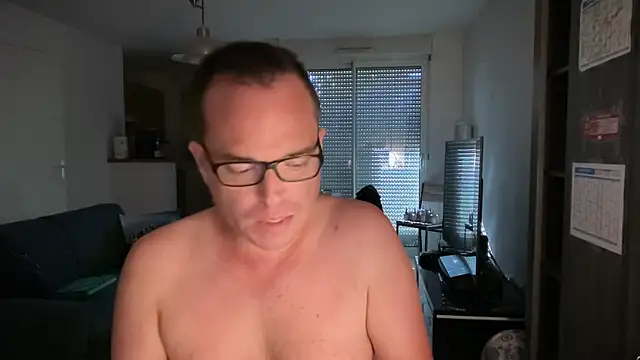 Funnyjul31 online show from October 12, 2025, 2:38 pm