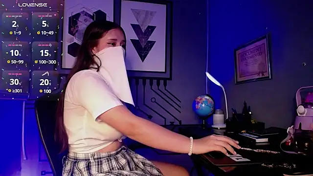 LeilaRasi online show from February 8, 2025, 1:54 am