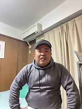 Snapshot of basemmy chatting on January 28, 2025, 10:23 am basemmy online show from January 28, 2025, 10:23 am