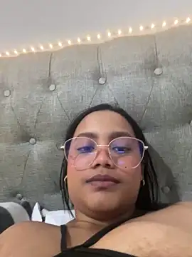 my cam online show from February 24, 2025, 8:36 pm