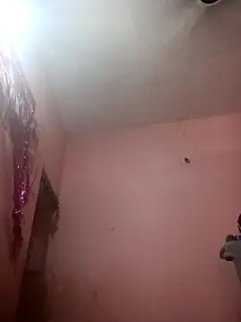 Snapshot of runi31 chatting on February 20, 2025, 5:55 am runi31 online show from February 20, 2025, 5:55 am