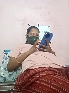 Snapshot of runi31 chatting on March 6, 2025, 5:33 pm runi31 online show from March 6, 2025, 5:33 pm