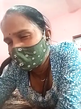 Snapshot of runi31 chatting on March 16, 2025, 5:39 pm runi31 online show from March 16, 2025, 5:39 pm