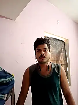 Rahulsrk2295 online show from February 1, 2025, 11:43 am