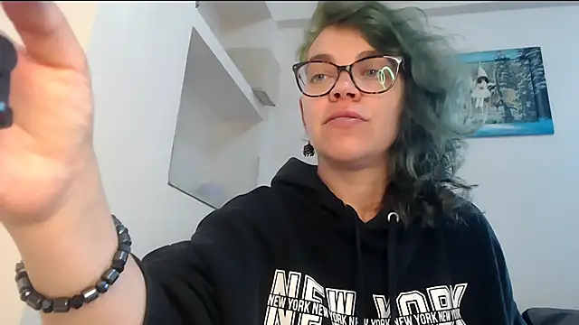 Ju-Hot online show from April 30, 2026, 3:51 pm