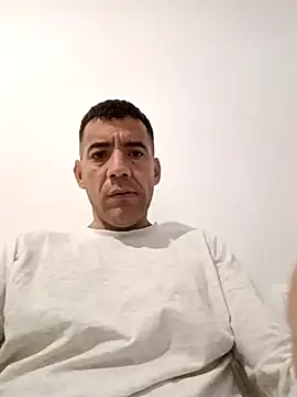 juanignacioargentino online show from February 20, 2025, 2:46 pm