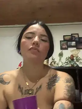 Alejandra md online show from January 29, 2025, 2:51 am