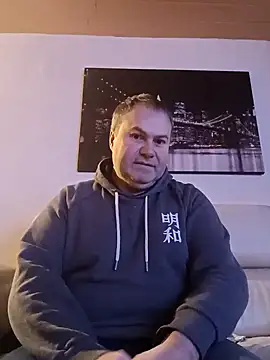 Pourleplasirs online show from February 10, 2025, 10:40 pm