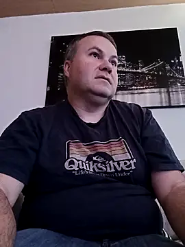 Pourleplasirs online show from November 11, 2025, 1:11 pm