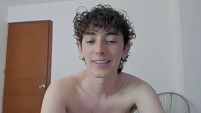 miketwink online show from October 8, 2025, 12:41 am