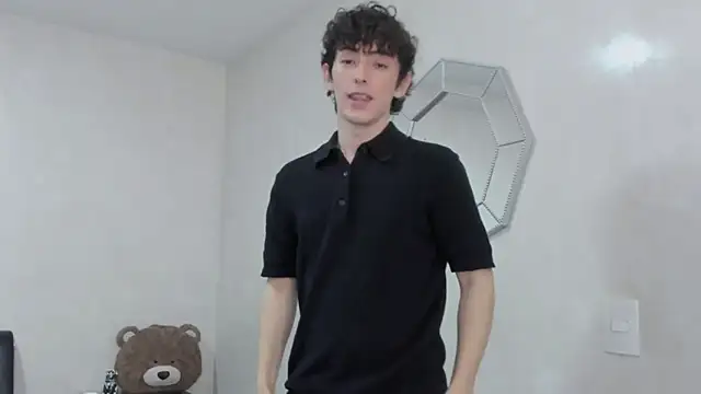 miketwink online show from February 8, 2026, 2:48 am