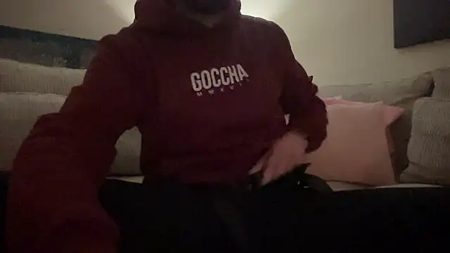 Snapshot of bullyboyy chatting on January 7, 2026, 4:42 pm bullyboyy online show from January 7, 2026, 4:42 pm