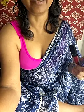Cute Jiyaa online show from August 6, 2026, 1:46 pm
