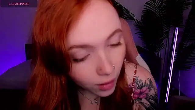 Snapshot of Maya_Light chatting on September 13, 2025, 8:36 am Maya Light online show from September 13, 2025, 8:36 am