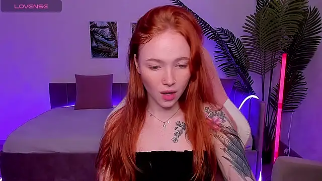 Snapshot of Maya_Light chatting on September 21, 2025, 8:27 am Maya Light online show from September 21, 2025, 8:27 am